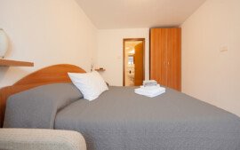 Apartments Premantura - Guest House Carmen - Apartment With Garden View - Bedroom 2 apartments premantura - Guest House Carmen - Apartment With Garden View - Bedroom 2